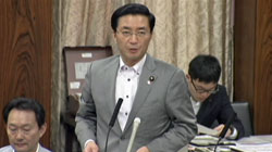 20150827_san_naikaku_yamash.jpg