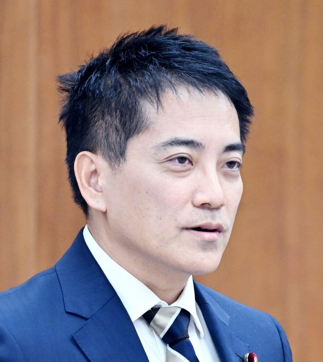 領収証偽造し裏金化か 林総務相疑惑 辰巳氏、証言示し追及 衆院委