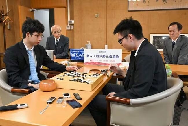 写真:第50期新人王戦(しんぶん赤旗主催)決勝